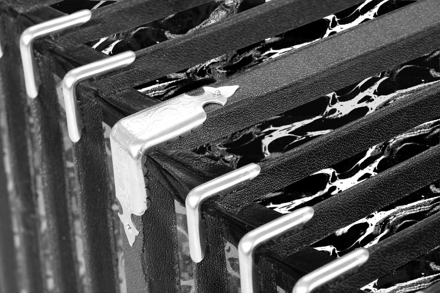 bellow detail
